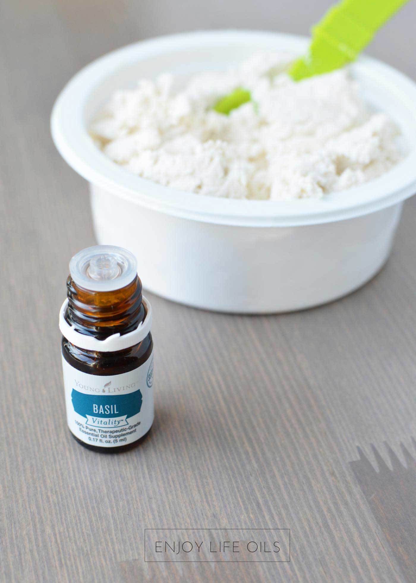 Mix basil essential oil with Ricotta cheese. via @skimbaco